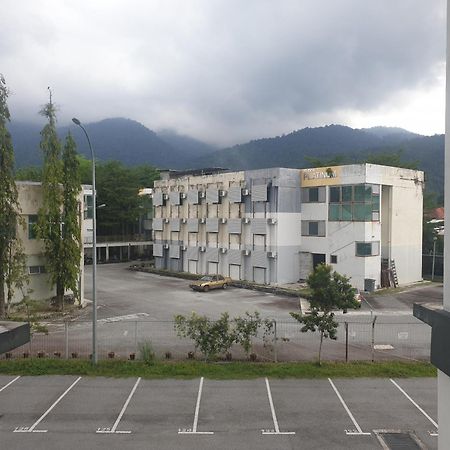 Unisuites Roomstay Kampar Exterior photo